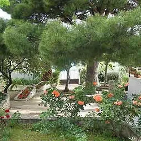 דירה Lidija